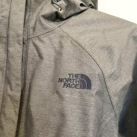 The North Face DryVent Women's Rain Jacket - Picture 5 of 5